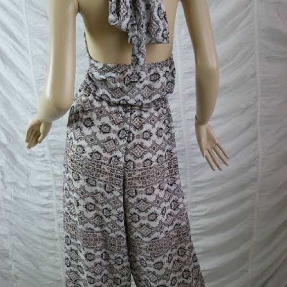 COPY - Sheike Midi Halter Jumpsuit - Picture 3 of 4